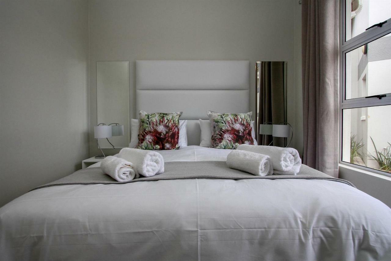 The Cottage On Cordia 2 Bedroom Self Catering 2Km From Umhlanga Beach Durban Exterior foto